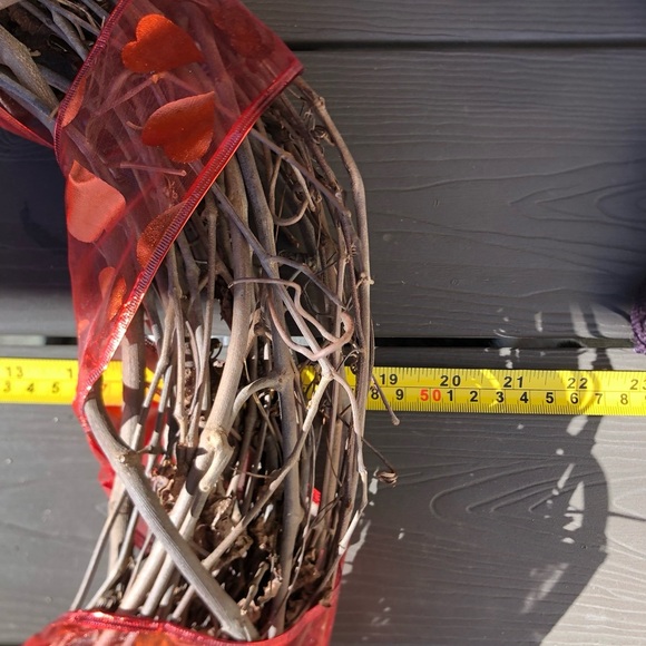 Handmade Grapevine Valentines Wreath - Picture 7 of 7